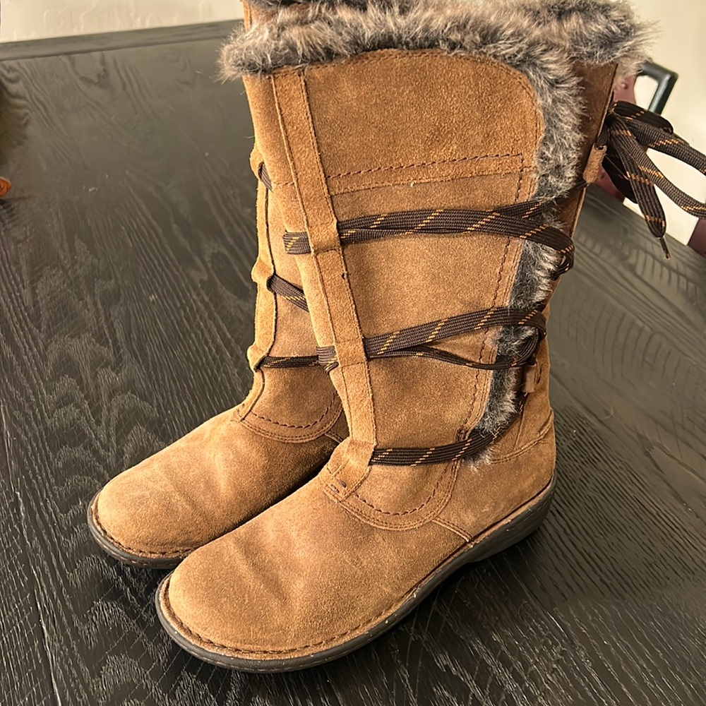 New and Never Worn Abington Hayes Leather lace-up boots in Size 9 M